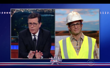 Gael García Bernal construye el muro de Trump pero en Canadá gael-canada