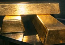 Un trabajador de la Casa de la Moneda canadiense contrabandeó con oro escondido en…