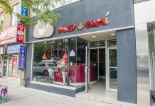 Abren en Canadá un café con diseño de baño