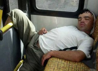 Borracho, hasta espanta.