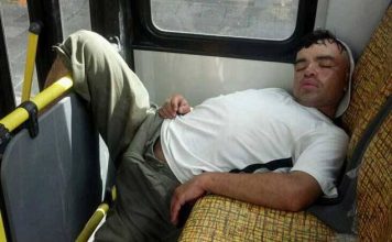 Borracho, hasta espanta.