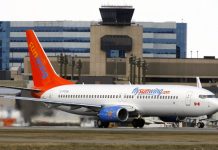 Canadá: Detiene a piloto ebrio que se desmayó antes de despegar