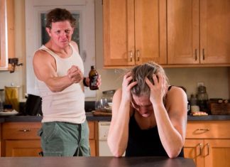 ¿De qué está hecha, la esposa de un alcohólico?