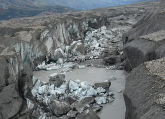 Un río entero desaparece en Canadá