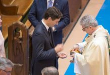 Escándalo en Canadá porque Justin Trudeau recibió la Comunión