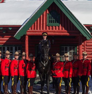Video: La Real Policía Montada de Canadá