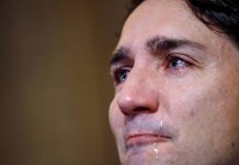 Trudeau llora la muerte del cantante canadiense Gord Downie