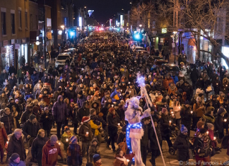 Paseo de antorchas, fuego artificiales, conciertos gratuitos y animación en la Avenida Mont-Royal
