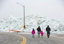 Video: Extraños tsunamis de hielo fueron captados en EE.UU. y Canadá