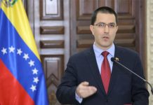 Venezuela suspende servicios diplomáticos en los consulados de Vancouver, Toronto y Montreal