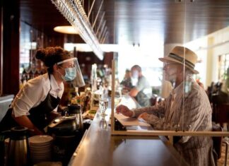 Quebec restringe reuniones para impedir propagación de covid-19