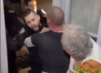 VIDEO: Policías en Quebec sacan a la fuerza a un hombre de una casa por violar restricciones del covid-19