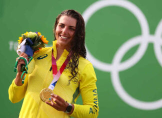 Arregló el kayak con un preservativo y Australia subió al podio