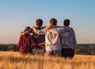 “La amistad en tiempos de Avatares”- Lisandro Prieto Femenía